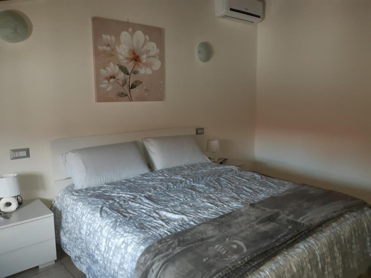 B&B La Genuina Guspini Esterno foto